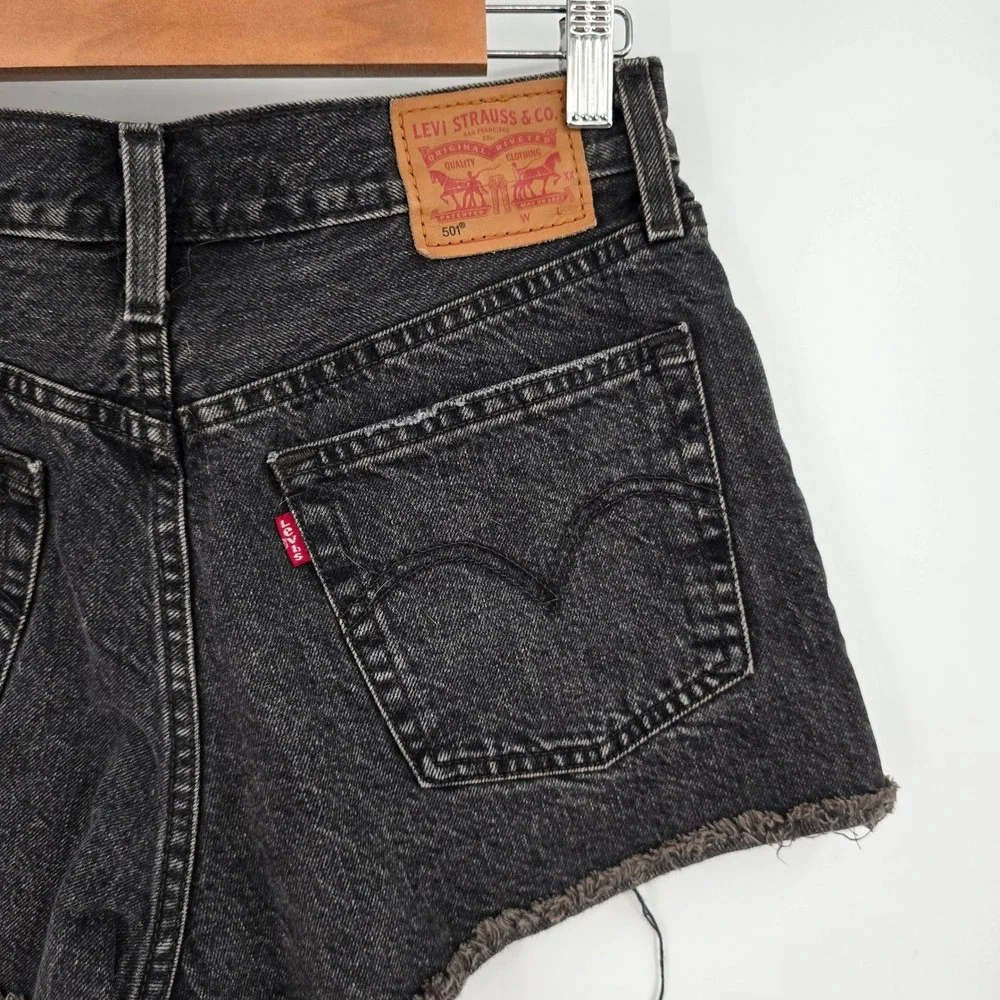 Levis‎ 501 Original High Rise Button Fly Black Denim Cut Off Shorts Womens 27